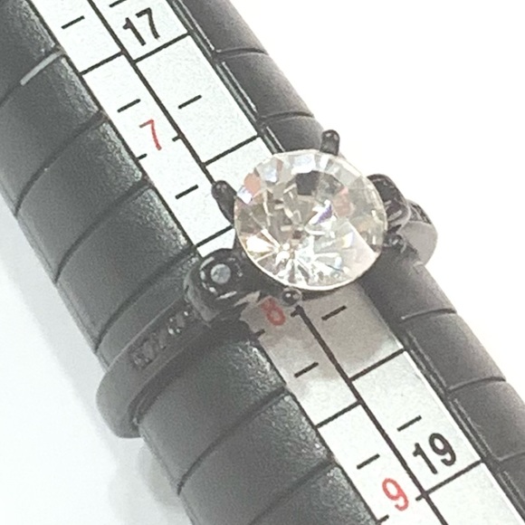 New Black Cubic Zirconia Ring size 8 - Picture 3 of 3